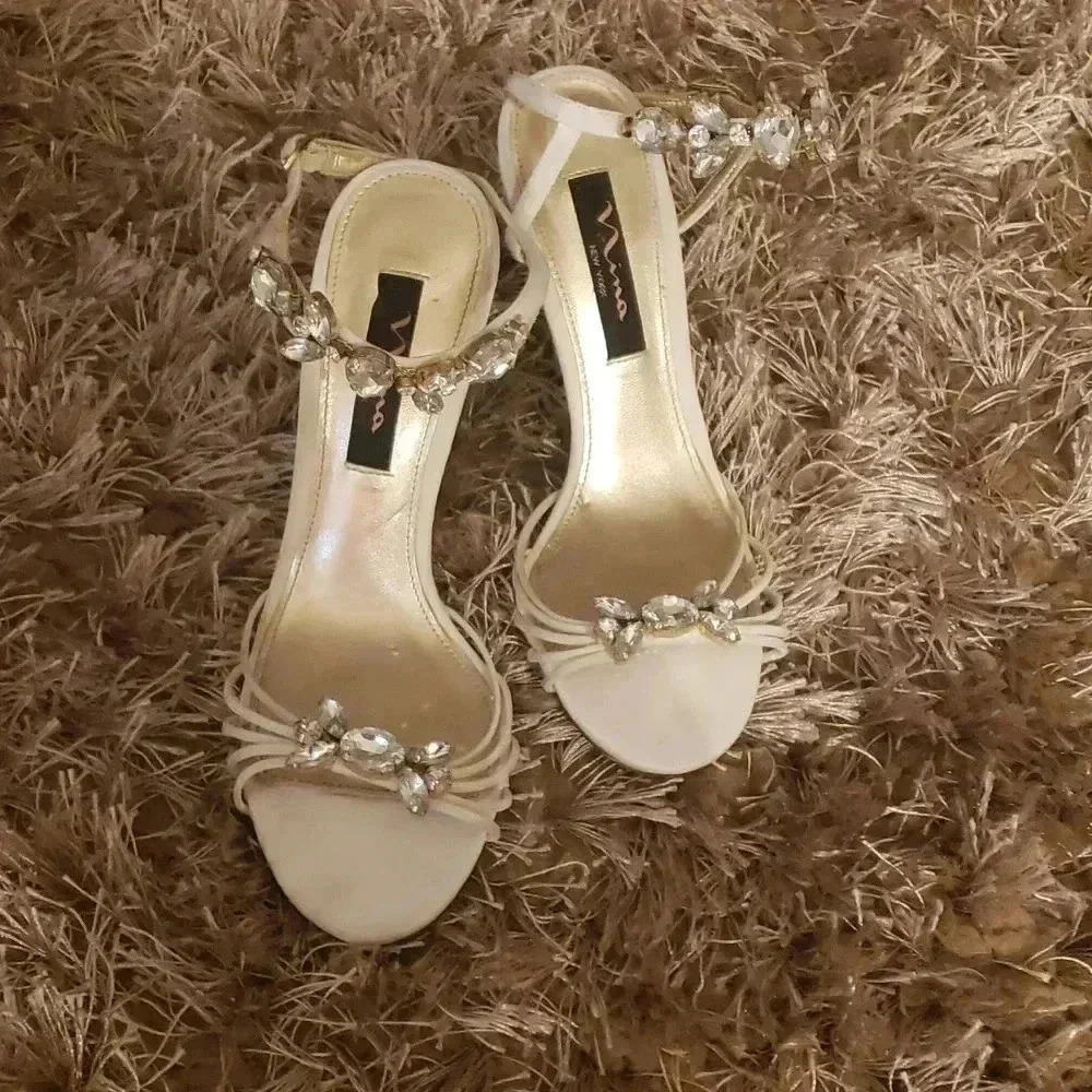 Mina gorgeous heels size 6.5